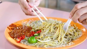 Hokkien Mee Singaporean Street Food