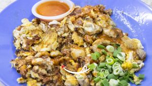 Orh Luak (Oyster Omelette) Singaporean Street Food