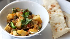 Aloo Baingan (Potato & Eggplant Curry) Pakistani Vegetarian Cuisine