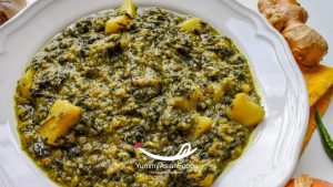 Aloo Palak Spinach & Potato Curry) Pakistani Vegetarian Cuisine