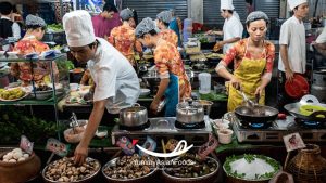 What are the 12 Popular Exotic Street Food in Vietnam